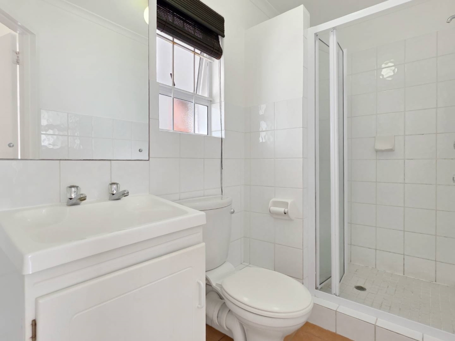 1 Bedroom Property for Sale in Oranjezicht Western Cape